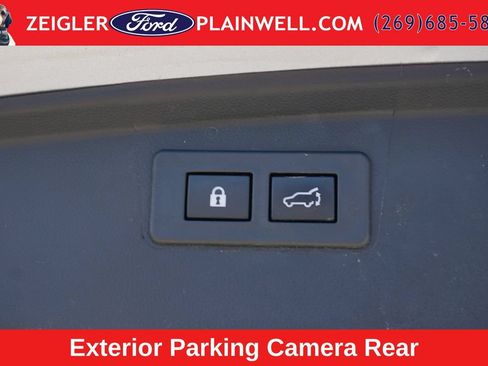 Used 2023 Subaru Outback Premium AWD/4WD image 11