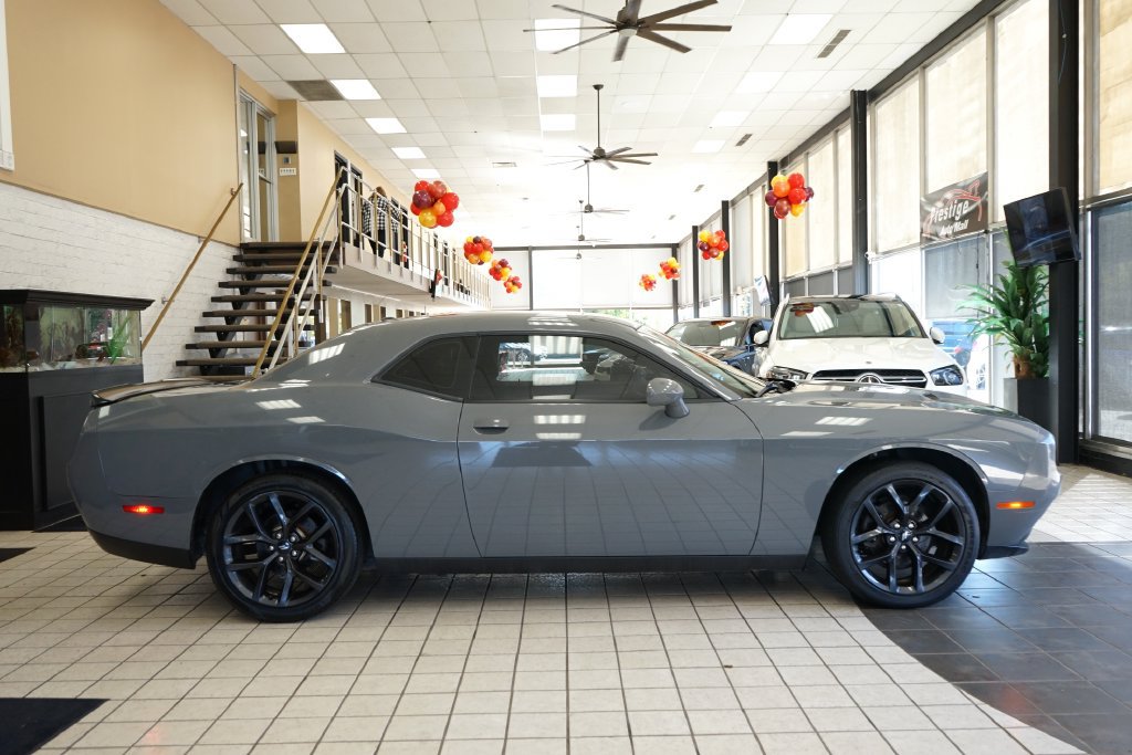 Used 2019 Dodge Challenger SXT w/ Blacktop Package RWD image 16