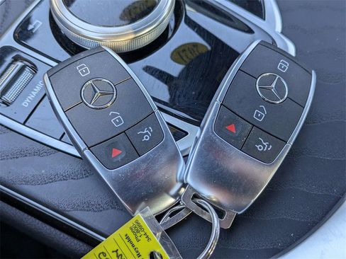 Used 2021 Mercedes-Benz C 300 Sedan w/ Premium Package image 27