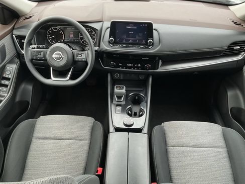 Used 2023 Nissan Rogue SV AWD/4WD image 16