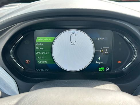 Used 2017 Chevrolet Bolt LT FWD image 36