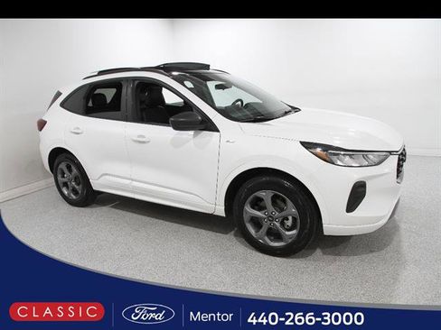 Certified 2024 Ford Escape ST-Line w/ Tech Pack #1 AWD/4WD image 1