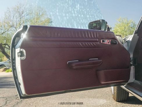 Used 1989 Mercedes-Benz 560 SL image 31