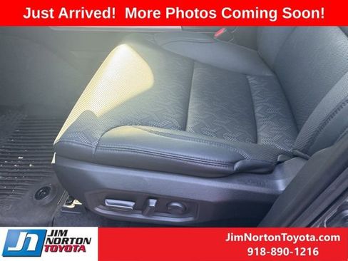Used 2025 Toyota Tundra SR5 w/ SR5 Premium Package RWD image 6