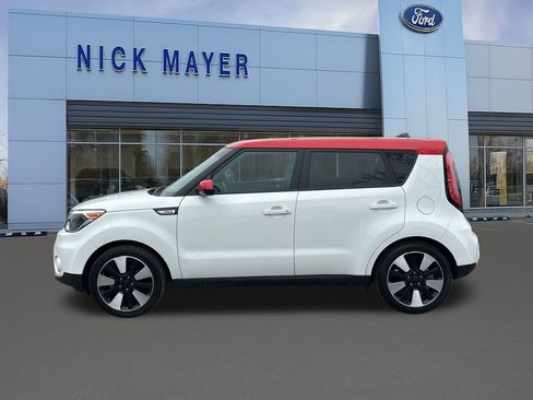 Used 2017 Kia Soul + w/ Designer's Package image 5
