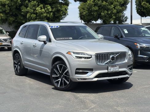 Certified 2024 Volvo XC90 B6 Plus AWD/4WD image 1
