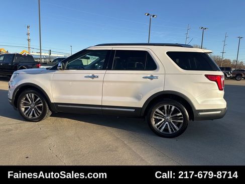 Used 2019 Ford Explorer Platinum image 10