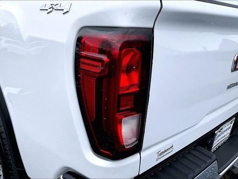 Used 2022 GMC Sierra 2500 Pro w/ Convenience Package AWD/4WD image 23