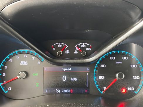 Used 2019 Chevrolet Colorado Z71 w/ LPO, Premium Interior Package image 15