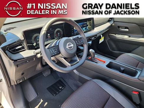 New 2025 Nissan Kicks SR AWD/4WD image 10