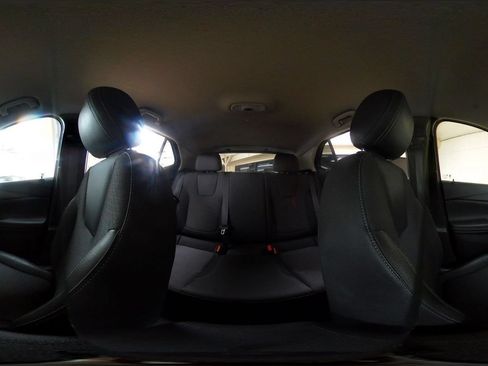 Used 2025 Buick Encore GX Preferred FWD image 41