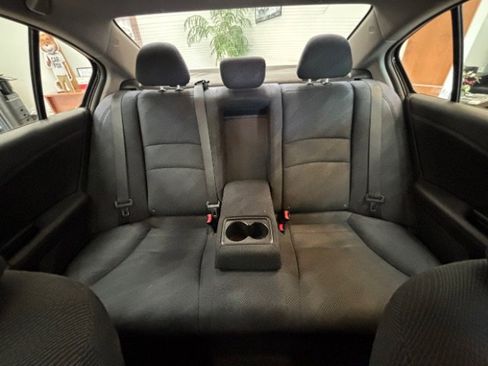 Used 2017 Honda Accord EX image 10