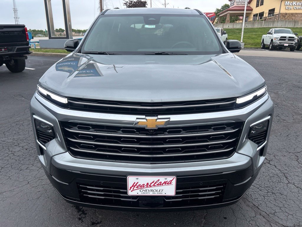New 2026 Chevrolet Traverse High Country FWD image 2