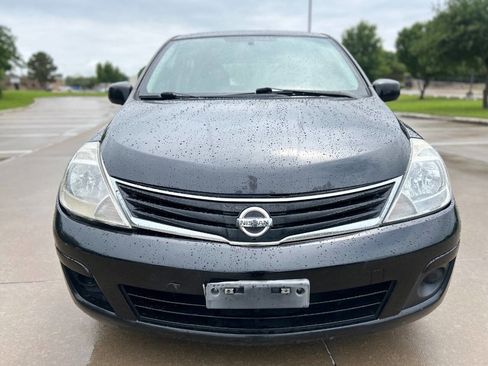 Used 2011 Nissan Versa 1.8 S FWD image 3