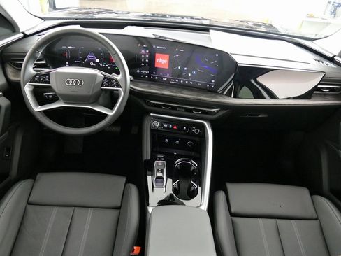 New 2025 Audi Q5 Premium Plus image 24