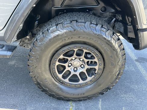 Used 2022 Jeep Wrangler Unlimited Sport image 23