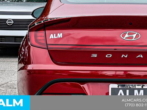 Used 2023 Hyundai Sonata SE w/ Preferred Accessory Package FWD image 13