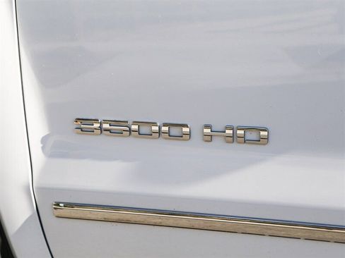 Used 2015 GMC Sierra 3500 SLT w/ Duramax Plus Package image 39