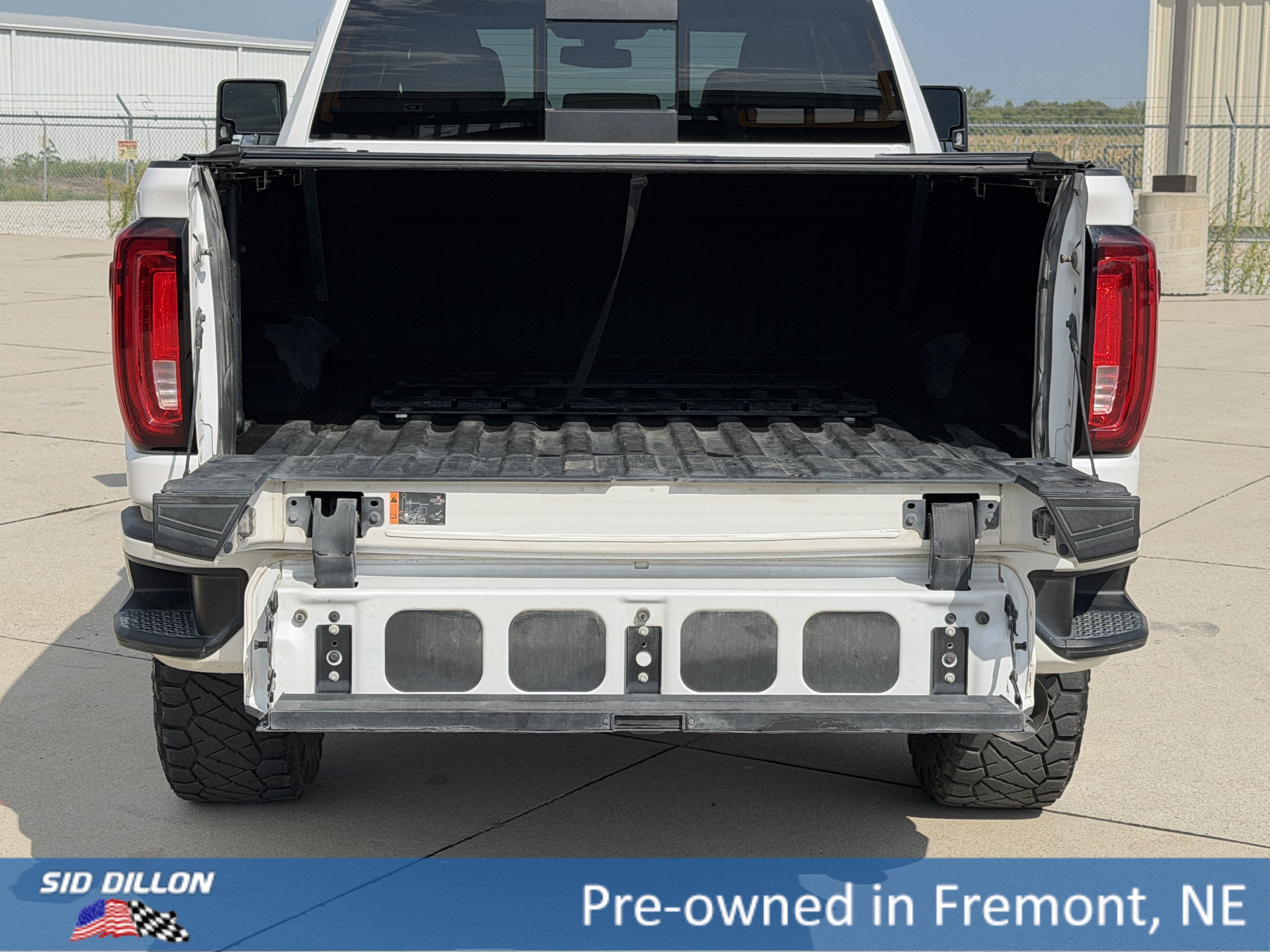 Used 2021 GMC Sierra 2500 Denali AWD/4WD image 6