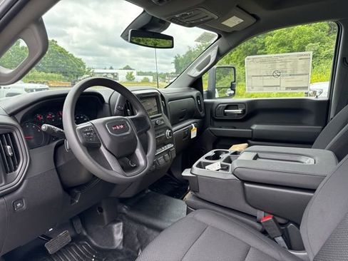 New 2025 GMC Sierra 3500 Pro w/ Convenience Package image 9