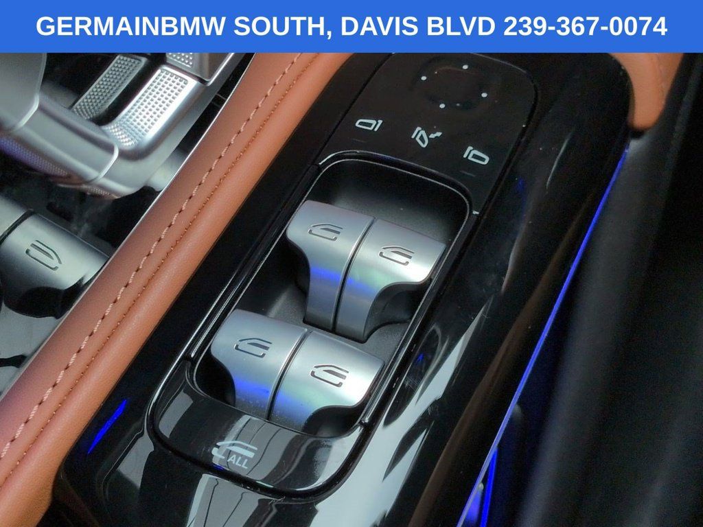 Used 2023 Mercedes-Benz SL 55 AMG 4MATIC image 24