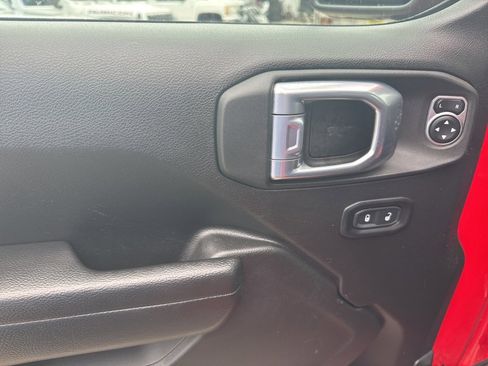 Certified 2022 Jeep Gladiator Rubicon w/ LED Lighting Group image 2