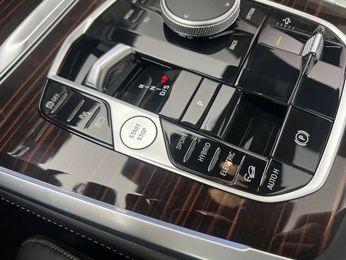 New 2026 BMW X5 xDrive50e w/ M Sport Package image 28