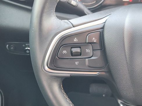 Used 2022 Buick Encore GX Select image 25
