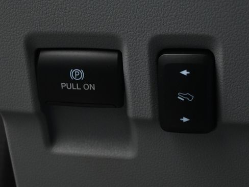Used 2024 Ford F250 Limited AWD/4WD image 25