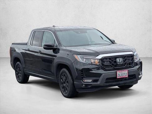 Certified 2023 Honda Ridgeline RTL image 3