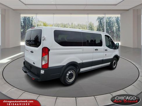 Used 2016 Ford Transit 150 XL image 3
