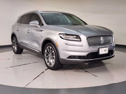 Used 2023 Lincoln Nautilus Reserve w/ Equipment Group 201A FWD image 11