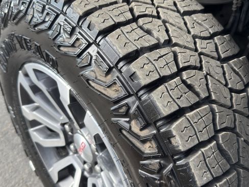 Certified 2023 GMC Sierra 1500 AT4 w/ Technology Package image 14