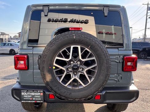 New 2026 Jeep Wrangler Unlimited Sahara AWD/4WD image 6