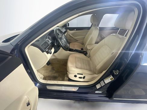 Used 2015 Volkswagen Passat TDI SEL Premium FWD image 13