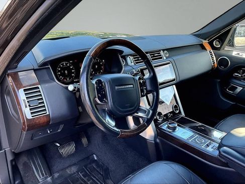Used 2019 Land Rover Range Rover Supercharged AWD/4WD image 11