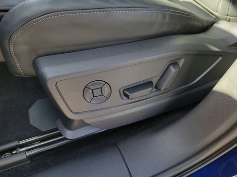 Certified 2025 Audi Q5 2.0T Premium Plus w/ Premium Plus image 19