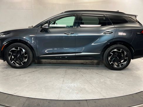 Used 2023 Kia Sportage SX image 2