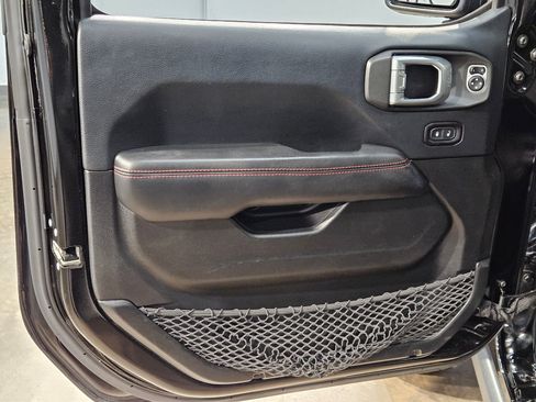 Used 2018 Jeep Wrangler Unlimited Rubicon AWD/4WD image 20