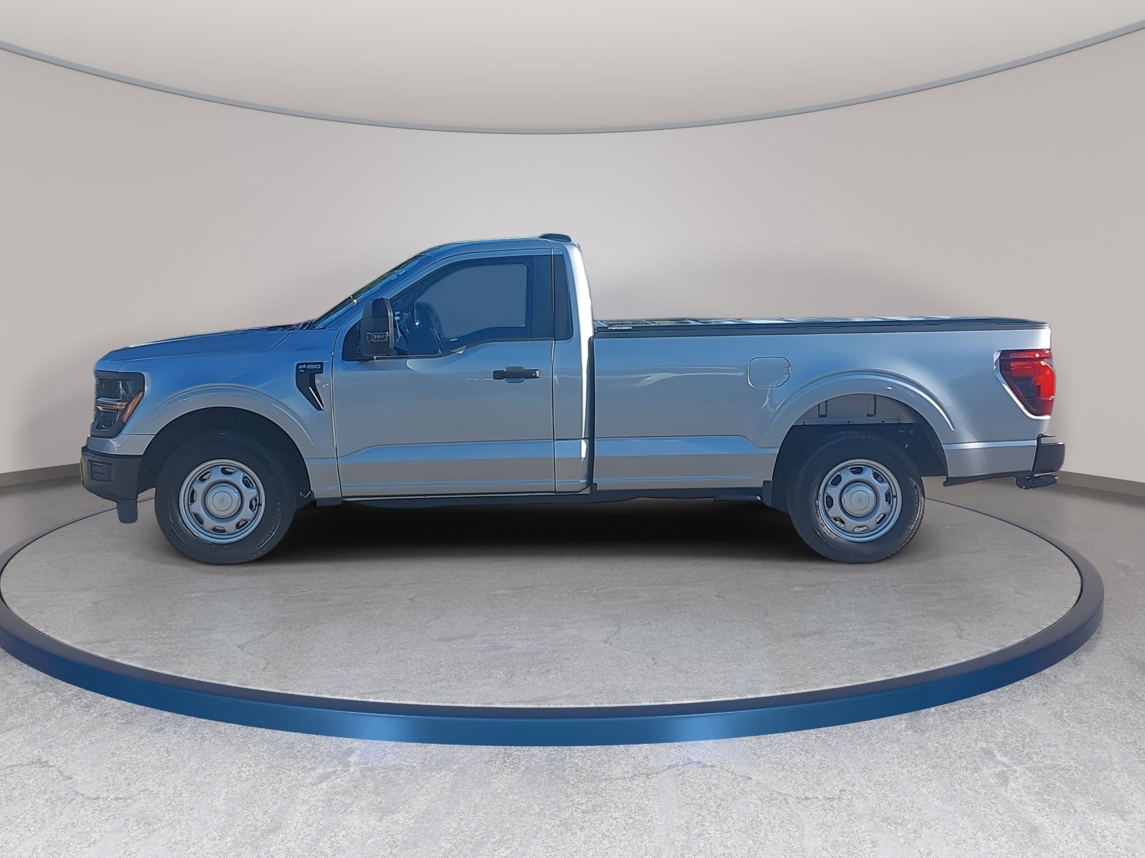 Used 2025 Ford F150 XL RWD image 8