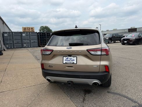 Used 2020 Ford Escape Titanium w/ Titanium Premium Package 2.0 AWD/4WD image 5