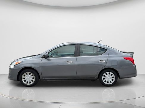 Used 2019 Nissan Versa SV FWD image 8
