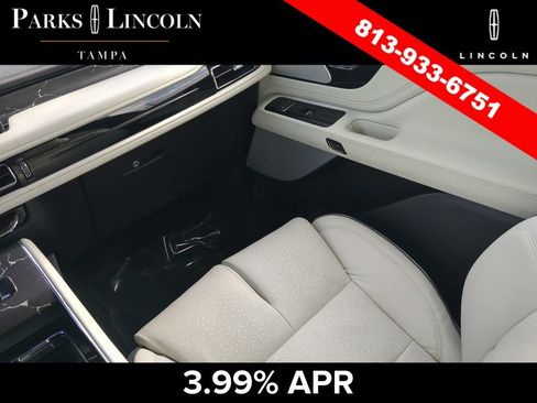 Certified 2025 Lincoln Aviator Black Label w/ Jet Appearance Package AWD/4WD image 14