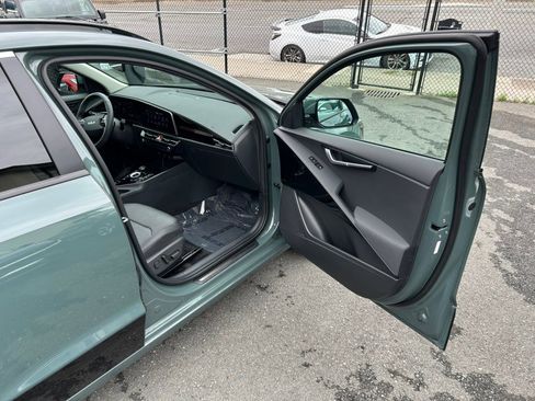 Used 2023 Kia Niro Wave w/ Wave Preserve Package FWD image 50