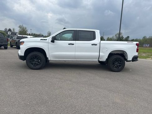 New 2026 Chevrolet Silverado 1500 Custom Trail Boss w/ LPO, Dark Essentials Package AWD/4WD image 2