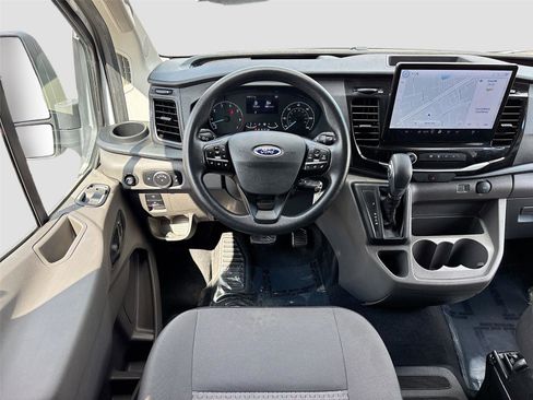Used 2024 Ford Transit 350 XLT image 21