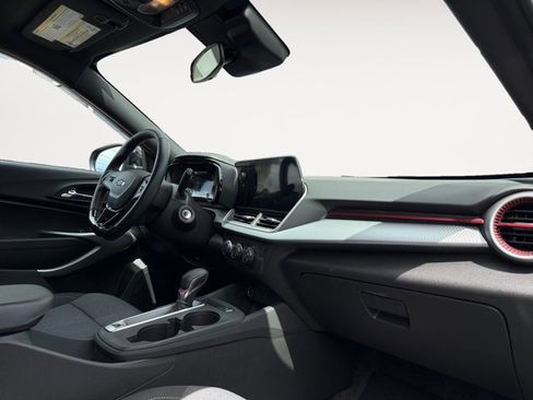 Certified 2024 Chevrolet Trax RS w/ Driver Confidence Package FWD image 15