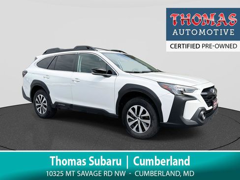 Used 2025 Subaru Outback Premium image 1