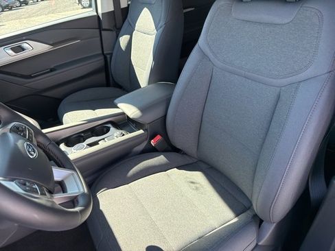 New 2026 Ford Explorer Active image 21