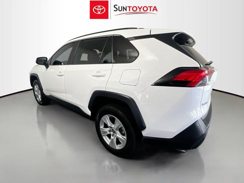 Used 2021 Toyota RAV4 XLE w/ Convenience Package image 6
